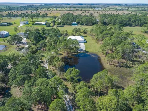 2255 82nd Avenue Vero Beach FL 32968