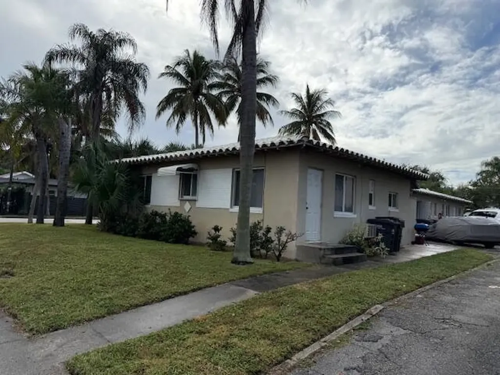 405 53rd Street West Palm Beach FL 33407