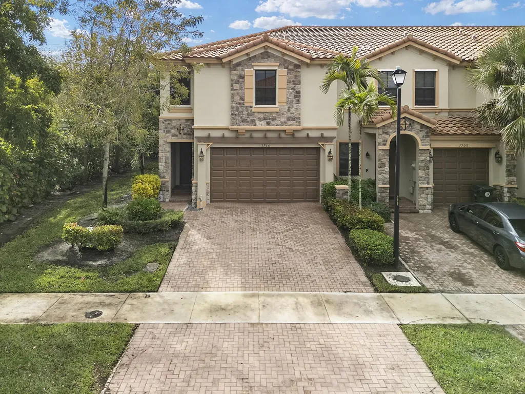 3950 Devenshire Court Coconut Creek FL 33073