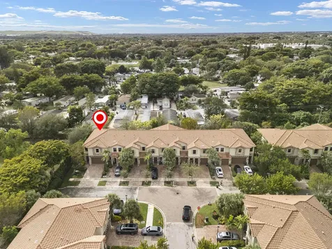 3950 Devenshire Court Coconut Creek FL 33073