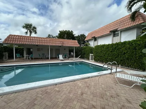 1251 S Federal Highway Boca Raton FL 33432