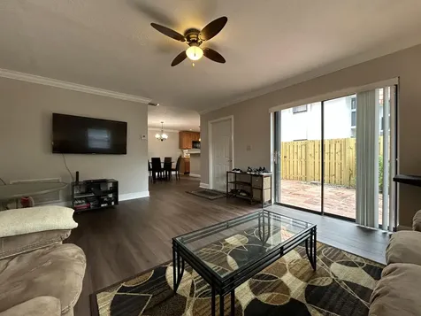 1251 S Federal Highway Boca Raton FL 33432