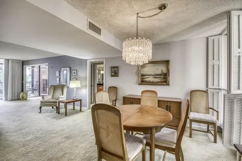 5250 Woodland Lakes Drive Palm Beach Gardens FL 33418
