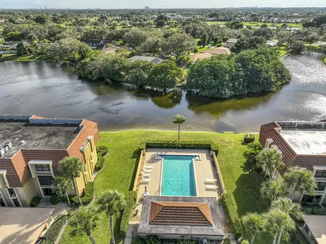 5250 Woodland Lakes Drive Palm Beach Gardens FL 33418