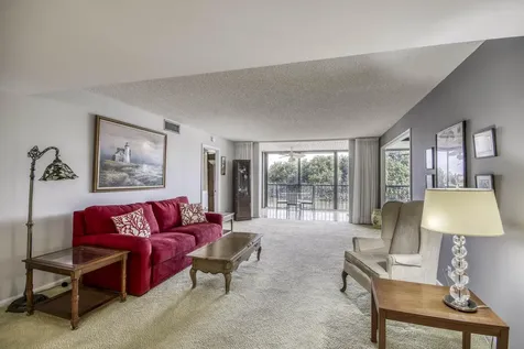 5250 Woodland Lakes Drive Palm Beach Gardens FL 33418