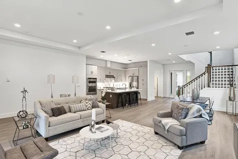 203 Se Calmo Circle Port Saint Lucie FL 34984