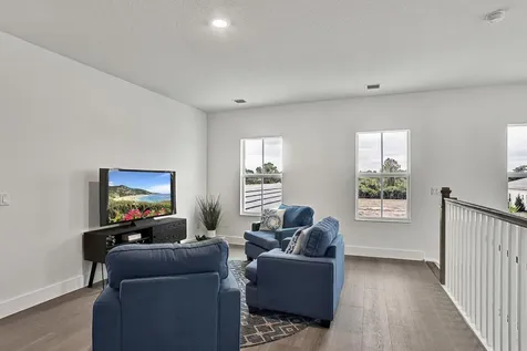 203 Se Calmo Circle Port Saint Lucie FL 34984