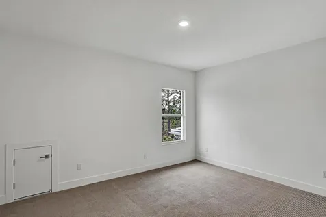 203 Se Calmo Circle Port Saint Lucie FL 34984