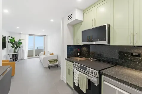 5555 Collins Avenue Miami Beach FL 33140