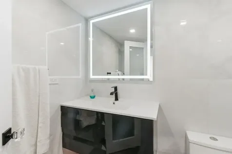 5555 Collins Avenue Miami Beach FL 33140