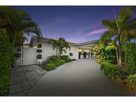 246 Elwa Place West Palm Beach FL 33405