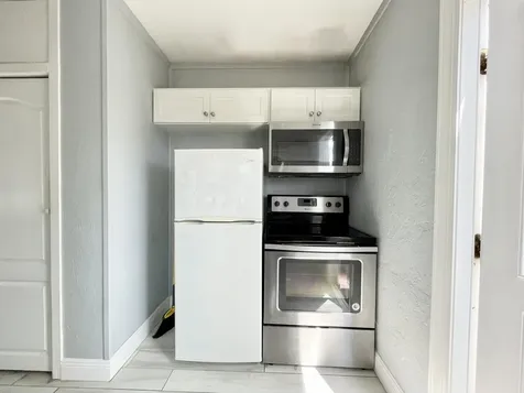 736 Rockland Drive West Palm Beach FL 33405