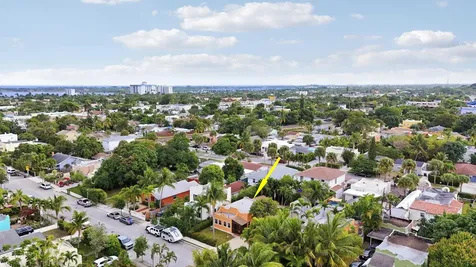 528 Avenida Hermosa West Palm Beach FL 33405