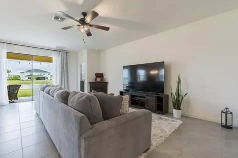 9731 Sw Triton Way Port Saint Lucie FL 34987