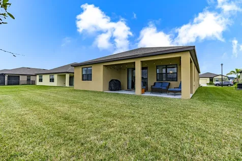 9731 Sw Triton Way Port Saint Lucie FL 34987