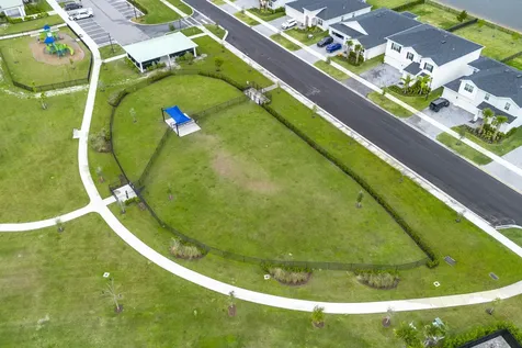 9731 Sw Triton Way Port Saint Lucie FL 34987