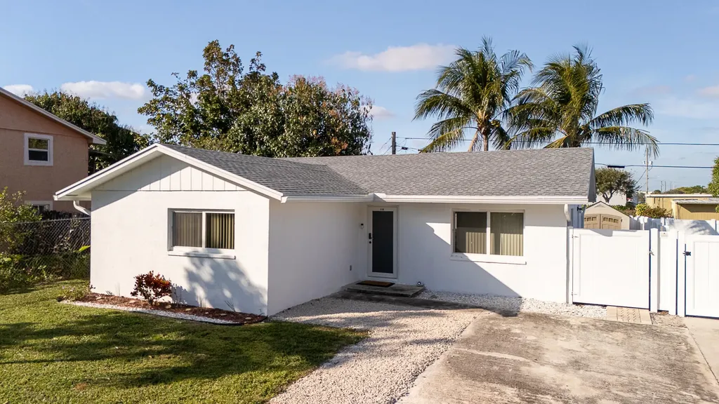 119 SE 5th Street Delray Beach FL 33483