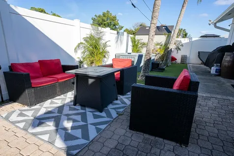 119 SE 5th Street Delray Beach FL 33483