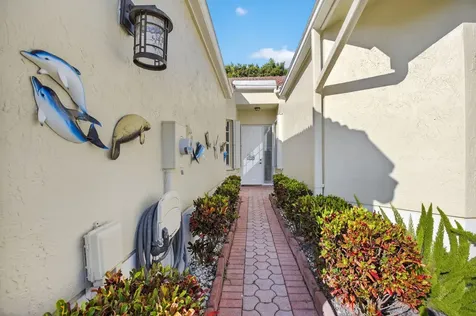 6165 Petunia Road Delray Beach FL 33484