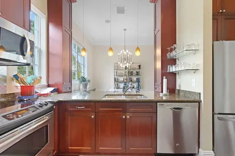285 SE 6th Avenue Delray Beach FL 33483