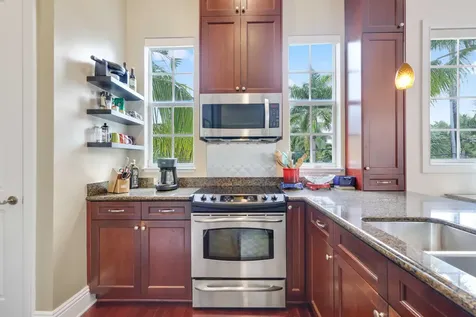 285 SE 6th Avenue Delray Beach FL 33483