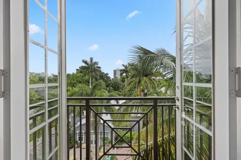 285 SE 6th Avenue Delray Beach FL 33483