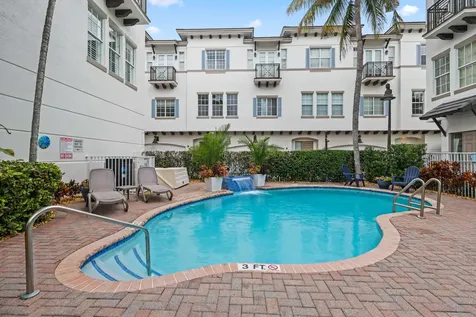 285 SE 6th Avenue Delray Beach FL 33483