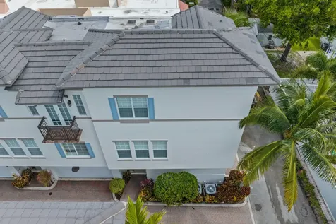 285 SE 6th Avenue Delray Beach FL 33483
