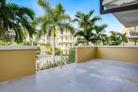3940 N Flagler Drive West Palm Beach FL 33407