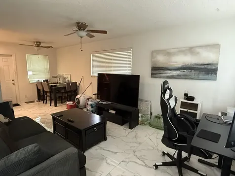 2641 Polk Street Hollywood FL 33020