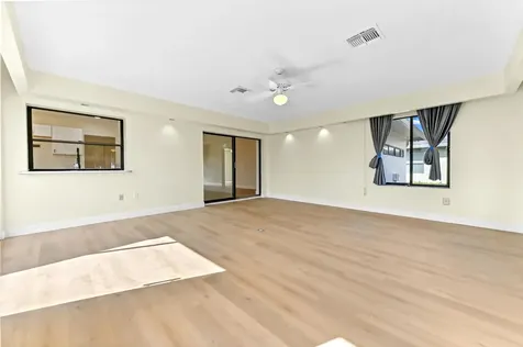 571 Se Anchor Lane Port Saint Lucie FL 34983