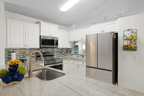 599 Nw San Remo Circle Port Saint Lucie FL 34986