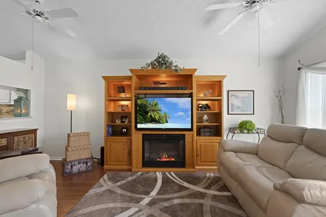 599 Nw San Remo Circle Port Saint Lucie FL 34986
