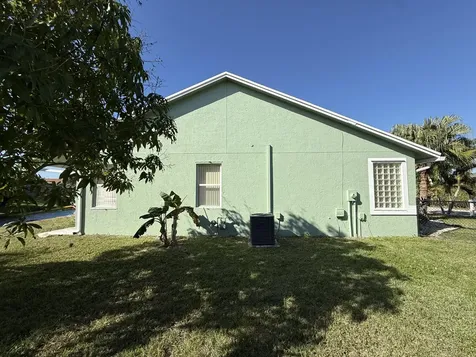 1168 Hatteras Circle Greenacres FL 33413