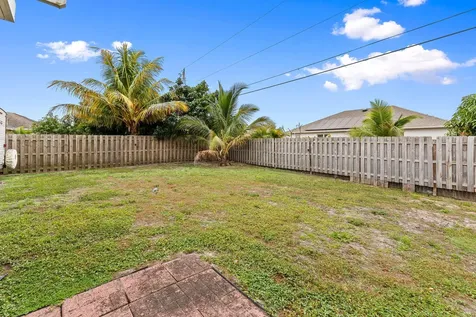 2356 Sw Savona Boulevard Port Saint Lucie FL 34953