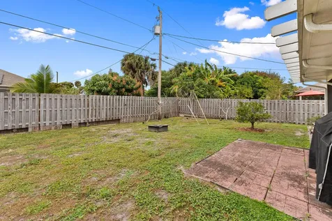 2356 Sw Savona Boulevard Port Saint Lucie FL 34953