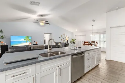 2356 Sw Savona Boulevard Port Saint Lucie FL 34953