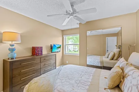 325 Capri G Delray Beach FL 33484