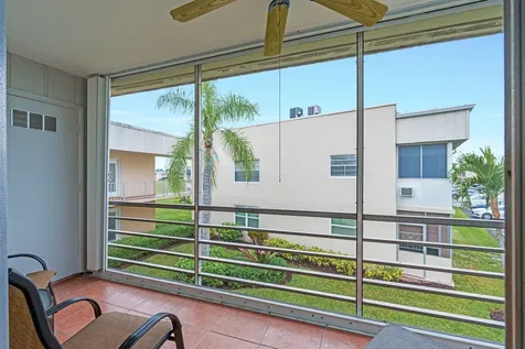 325 Capri G Delray Beach FL 33484