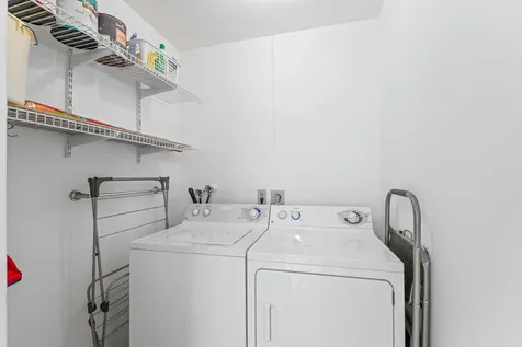 325 Capri G Delray Beach FL 33484