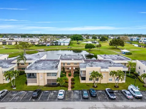 325 Capri G Delray Beach FL 33484