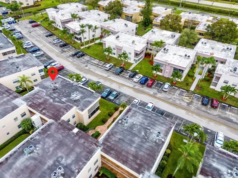 325 Capri G Delray Beach FL 33484
