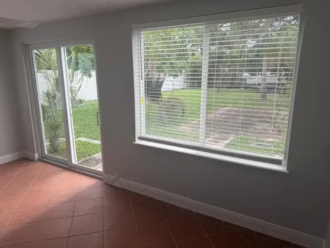 620 W Bloxham Street Lantana FL 33462