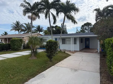 620 W Bloxham Street Lantana FL 33462
