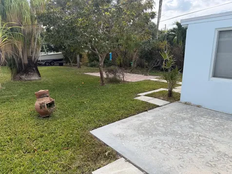 620 W Bloxham Street Lantana FL 33462