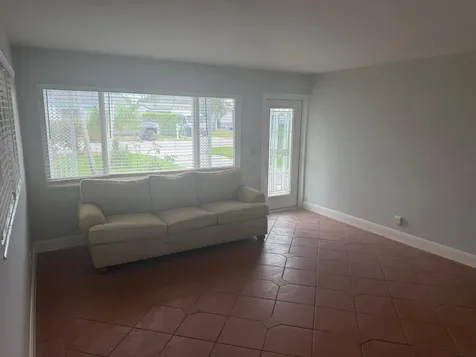 620 W Bloxham Street Lantana FL 33462