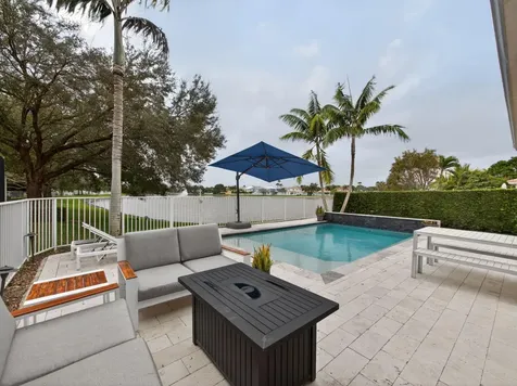 260 Mulberry Grove Road West Palm Beach FL 33411