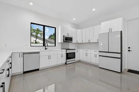 3920 Espan Court Palm Springs FL 33461