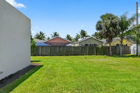 3920 Espan Court Palm Springs FL 33461