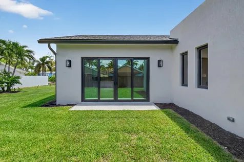 3920 Espan Court Palm Springs FL 33461